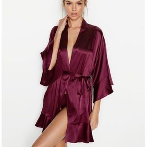 Victoria’s Secret Silk Robe Size XS/S